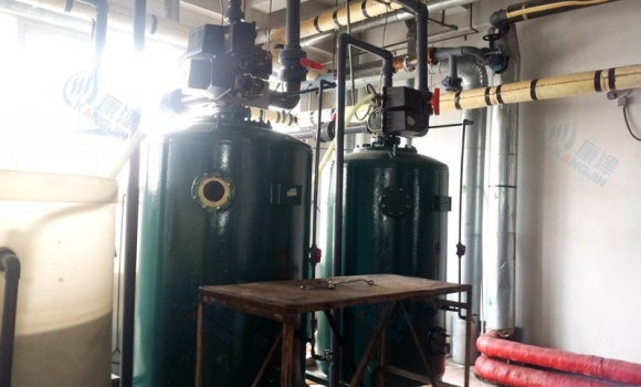 锅炉软水器,锅炉软化水装置,离子交换器,锅炉软化水设备50吨/每小时-918博天堂KF-KF-E2-900 双阀双罐（美国富莱克控制阀3900#7）